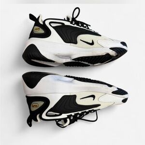 Nike Black and White  Zoom Athletic Shoes